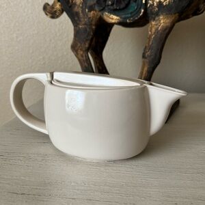MCM Style Teapot- Ceramic - Ivory - Unmarked